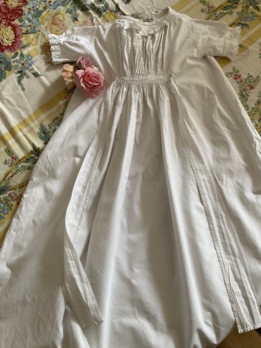 Antique baby childs gown - /,