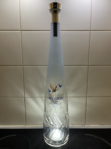 Grey goose altius luminous - altius,