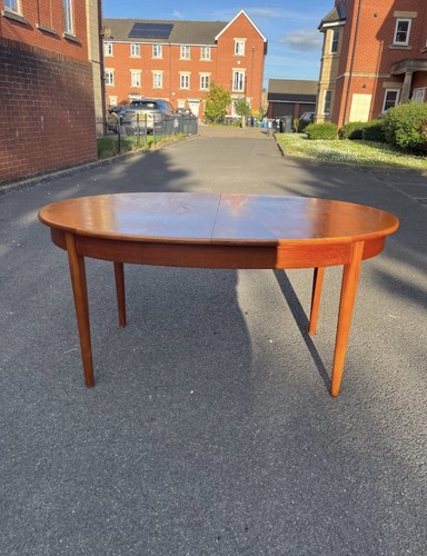 Jentique extending dining