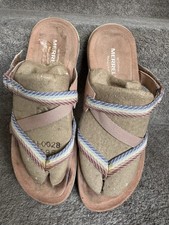 MERRELL WOMENS SANDALS -Size 7