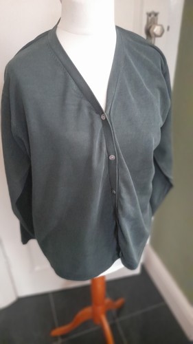 Travelsmith olive green silk - green,