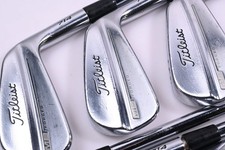 Titleist 714 MB Irons / 4-PW / Regular Flex Steel Shafts