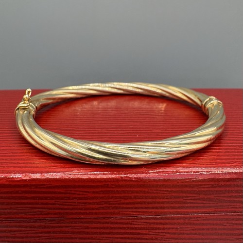 Beautiful 9ct gold italian - 9ct,