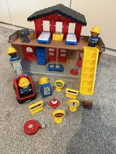 Chad Valley Tots Town Fire Station With Light And Sound, Car, Characters