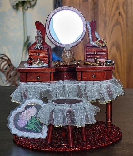 Miniature dolls house lace - dolls,