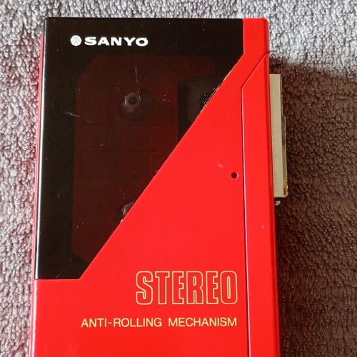 Very rare red sanyo - rare, m-g12