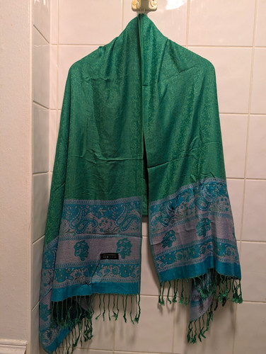 100 cashmere woven pashmina - 100%,