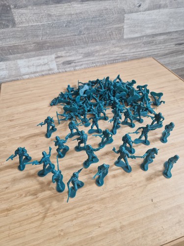 Job lot plastic - job, army
