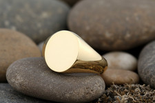 Yellow gold oval signet - gold,