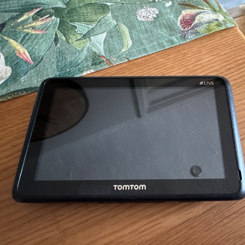 Tomtom model 4cr52 - go, sat
