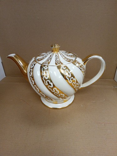 1740 lovely vintage sadler - 1740,