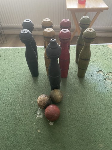 Vintage wooden table - vintage, skittles