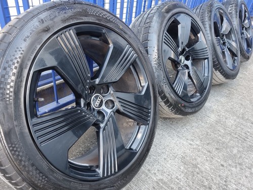 Genuine oem audi - e, tron
