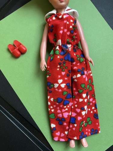 Vintage 1970s sindy - 💚,