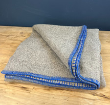 VINTAGE GREY WOOL BLANKET