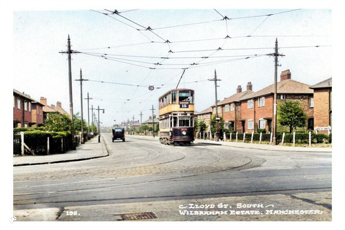 Ptc2885 lancs tram on - lancs,