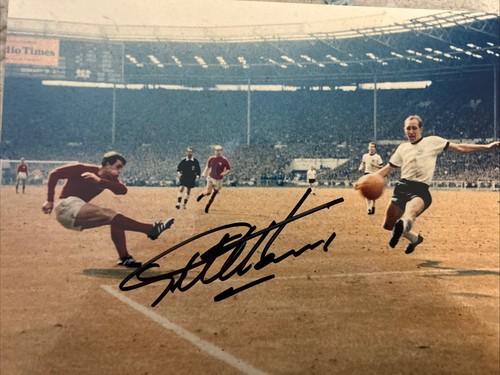 Geoff hurst signed - hurst, 10x8