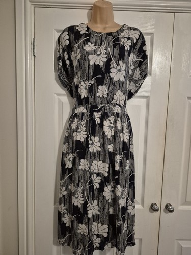 Bnwt navy blue - bnwt, white