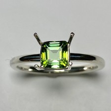 Natural green tourmaline 925 - natural,