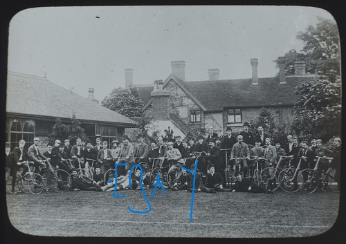 Photo victorian bicycle club - bicycle,