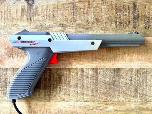 1985 nintendo zapper - 1985, gray