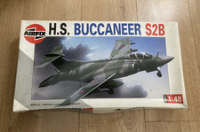 L283 Airfix Model Kit 08100 - H.S. Buccaneer S2B - 1/48