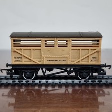 Hornby R106 S.R. 10 Ton Cattle