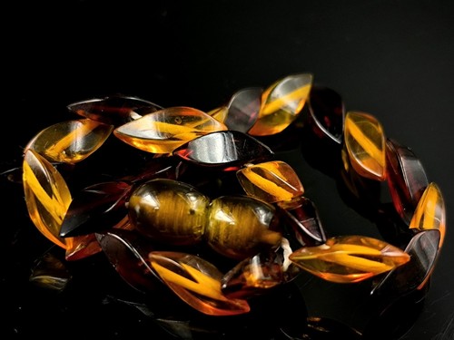 Vintage genuine amber stretch - genuine,
