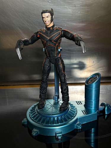Wolverine black plastic action - wolverine,