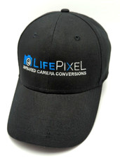 LIFE PIXEL hat black