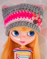  Handmade hat for Blythe or Tangkou doll With buttons. Crochet Handmade Hat