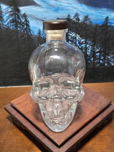 Crystal head skull vodka dan - head,