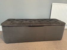 Stunning Upholstered Velvet Ottoman Blanket Box