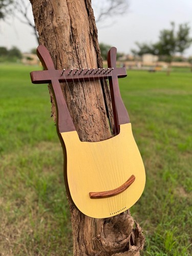 Old world lyre harp - old,