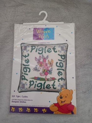 Piglet cushion cross stich - cross,