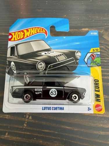 Hot wheels lotus - hot, cortina