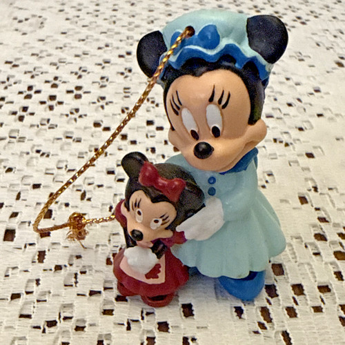 Avon mickeys christmas carol - avon,