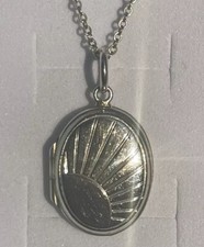 Vintage antique Art Deco 1930s 1940s 9ct Back and front Sunburst Sun ray Locket