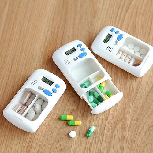 Portable electronic pill box - pill,