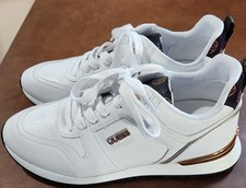 GUESS Women's WHITE GWKADLIN