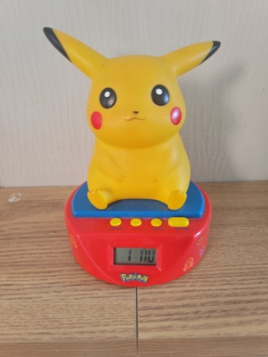 Vintage pokemon pikachu - pokemon,