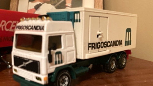 Volvo frigoscandia diecast - volvo,