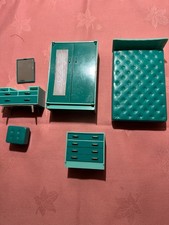 VINTAGE DOLLS' HOUSE - 1960s