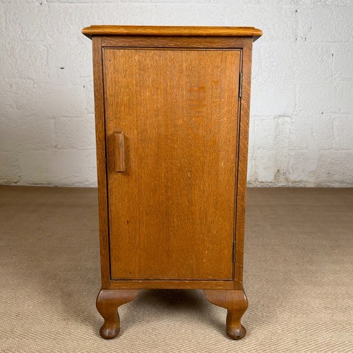 Vintage oak bedside cabinet - ,