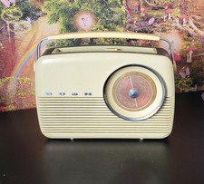 Vintage 1960s BUSH TR82C