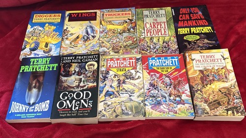 Terry pratchett paperback - terry,