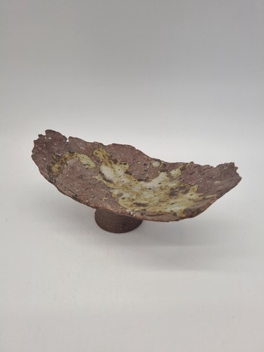 Studio pottery footed - a,