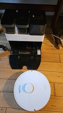 roborock s7 max ultra - used - cosmetic damage on dock - fully working