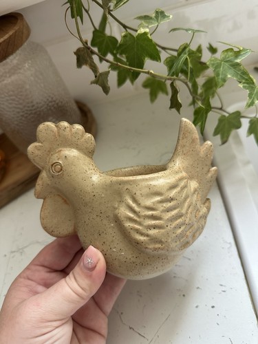 Vintage studio pottery hen - studio,