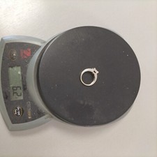 18 Carat  1 carat approximately Natural Stunning Diamond Ring